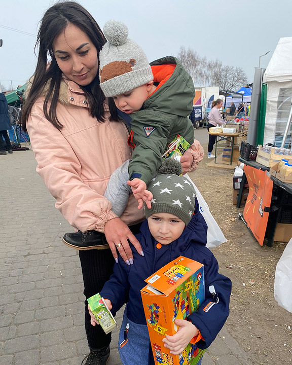 Helping Ukrainians