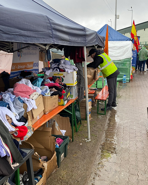 Helping Ukrainians